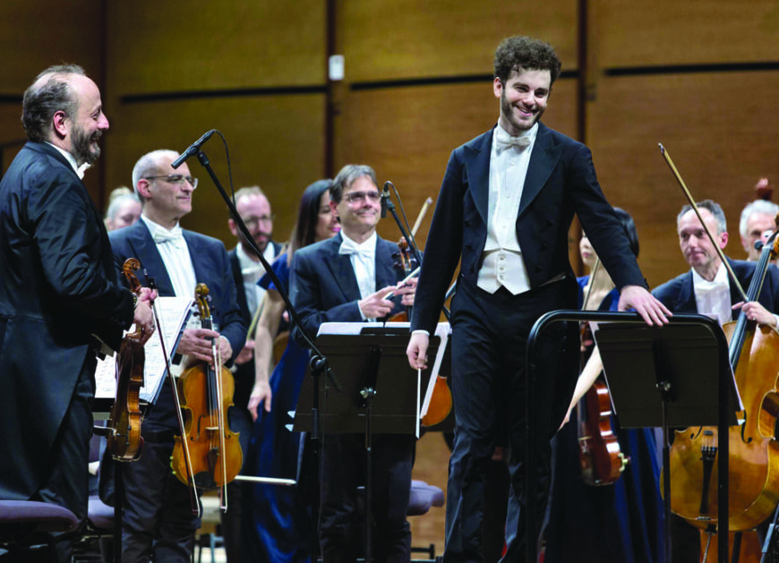 Tjeknavorian dirige l'Orchestra Sinfonica di Milano in Amore in musica. Foto Angelica Concari